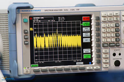 Rohde & schwarz r&s FSP3 spectrum analyzer 3GHZ with B4