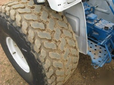 1986 ford 1910 4WD tractor/loader