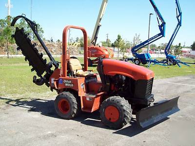 New ditch witch RT40, 2005,low hrs, w/brand trailer 18'