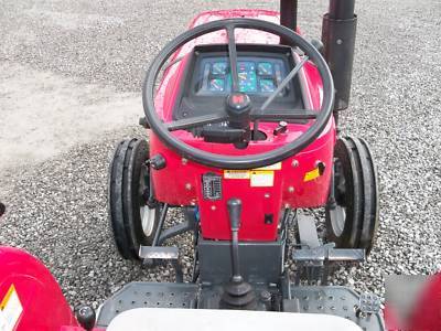 2005 mahindra 3325 tractor - farm tractor - utility