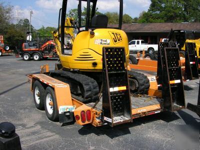 Jcb 8032 mini excavator, 3.2 metric tons, only 777 hour