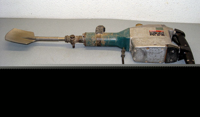 Bosch 11-305 demolition hammer jack hammer no 