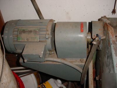 Burring machine vibratory tumbler nice 3 cubic feet 