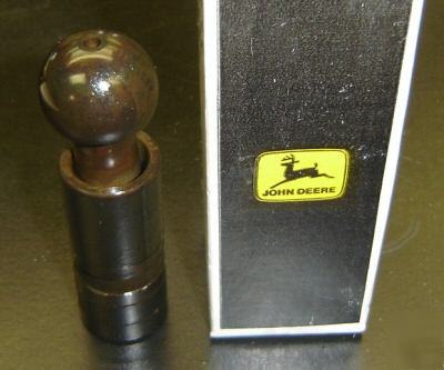 Lot of 7 jd 690/693/790/793D prop mtr pistons AT131225
