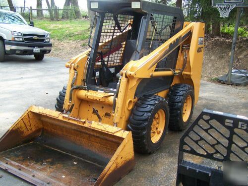 New 2002 case 40XT skid loader,900 hours, bucket, forks
