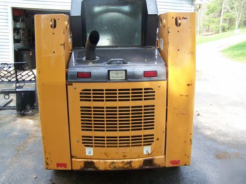 New 2002 case 40XT skid loader,900 hours, bucket, forks