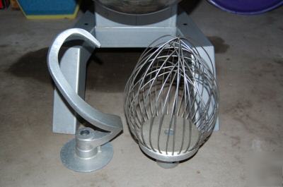 Univex srm 30+h dough mixer