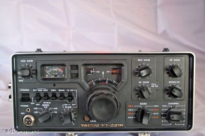 Yaesu ft-221R vhf multimode**excellent condition* **