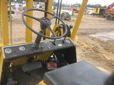 Hyster 6000# rough terrain forklift pneumatic tire ,lp