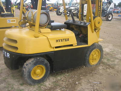 Hyster 6000# rough terrain forklift pneumatic tire ,lp