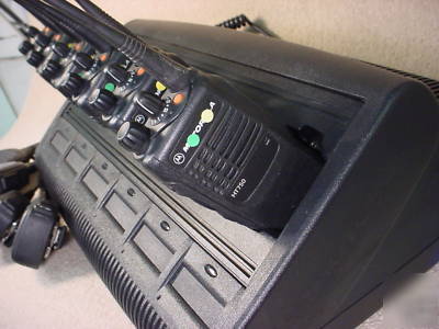 Qty 6 motorola HT750 16 ch uhf 403-470 mhz portables