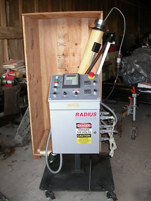 Radius engineering 2100 resin composite injection mach.
