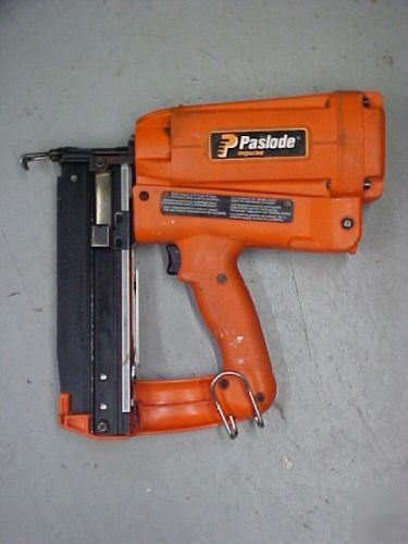 Paslode IM250 ii 900400 cordless 16 gauge finish nailer