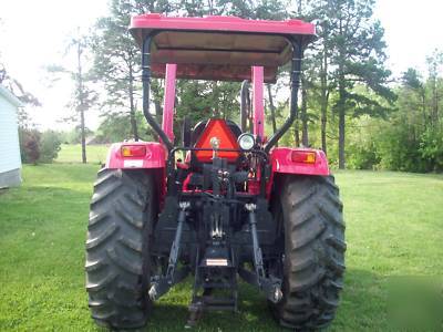 Nice 2007 manhindra 7520 4X4 w/ML275 loader & joystick