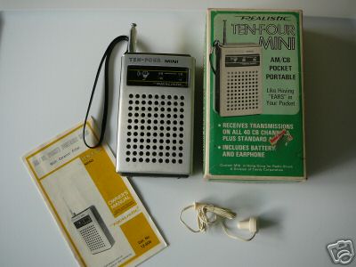 Vintage 1970's realistic 10-4 mini portable radio &box