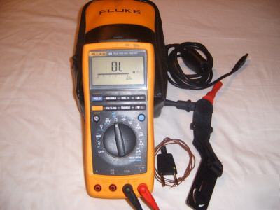 Fluke 189 true rms multimeter w/access. and case ~mint~