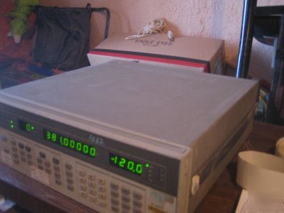 Hp 8656B signal generator 0.9-990 mhz opt 002 works