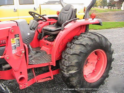 Kubota L5040 gst tractor LA854 loader 4X4 376HOURS