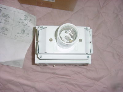 New ge CHBW40M0AN12 1120 luminaire charger ballast assy 