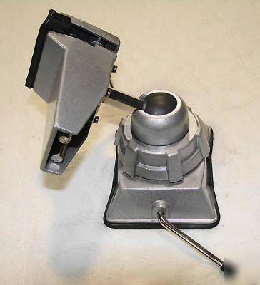 2 vacuum base vises 2-3/4â€ wilton brink cotton & 1-1/2