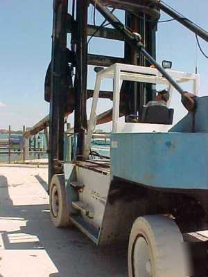 2000 wiggins marina forklift W200M2-30/12,5.7 cummings