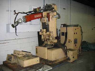 Cincinnati milacron industrial robot t 3 model 770