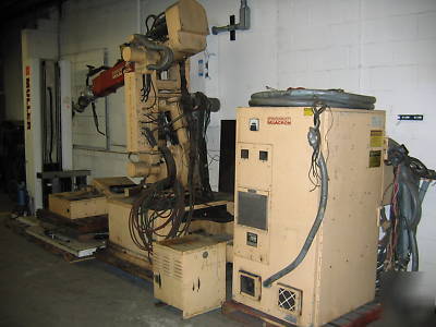 Cincinnati milacron industrial robot t 3 model 770