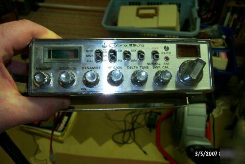 Cobra mobile 29LTD 40 channel cb radio w/built in swr 