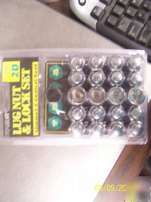 New rally lug nut & lock set