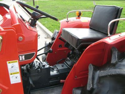 Nice zen-noh 31HP 3CYL 4X4 tractor & loader low 