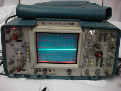 Tektronix 455 15 mhz 2 channel oscilloscope w/ 8 leads