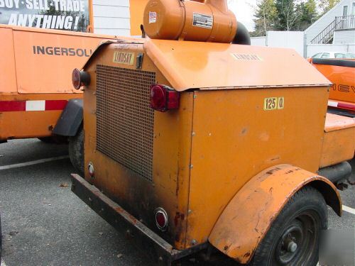 Lindsay 125 q tow behind air compressor-lights-low hrs 