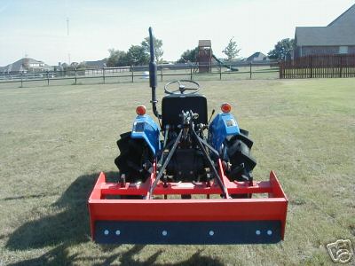 Mitsubishi D1500II tractor (with box blade)