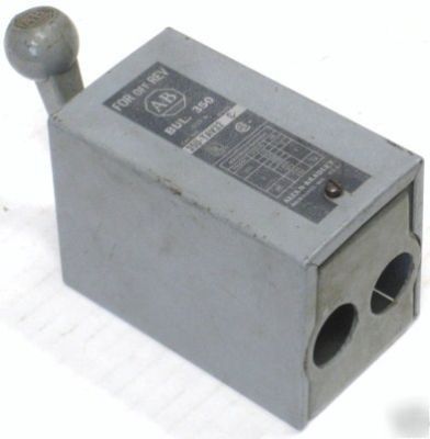 Allen bradley 350-TAV32-c reversing drum switch lever