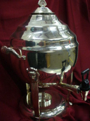 Used small brass coffee / tea urn good condition