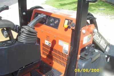 2006 ditch witch 850XT skid steer / backhoe