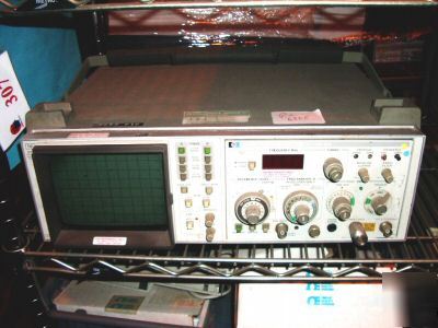 Hp 8558B spectrum analyzer with 853A display