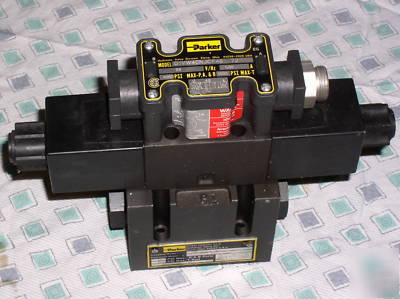 Parker D1VW4CNJC solenoid directional control valve