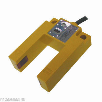 Thrubeam or slot photoelectric sensor pnp, no