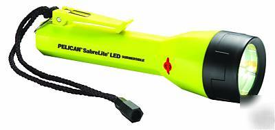 New - pelican #2020 sabrelite led flashlight yellow