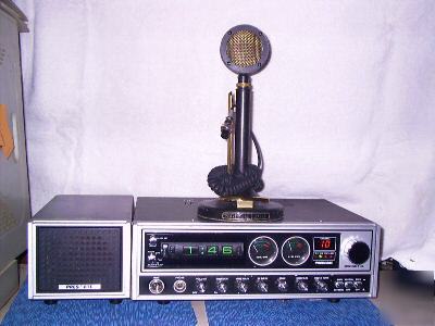 President dwight base station with night eagle mic
