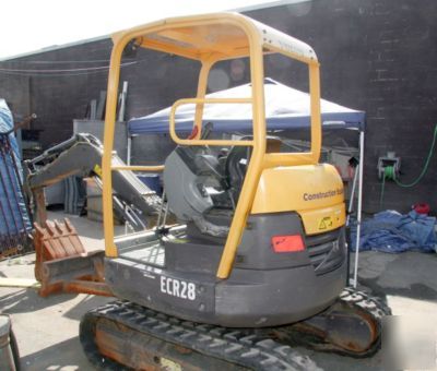 '05 volvo mini-excavator low hrs model ECR28 - reduced 