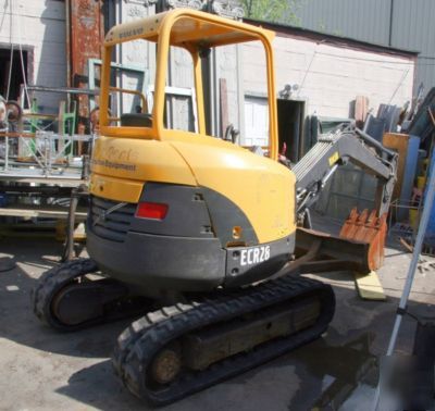 '05 volvo mini-excavator low hrs model ECR28 - reduced 