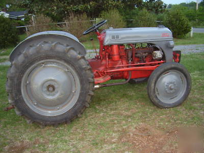 New ford 8N tractor 4 tires runs good in good condition