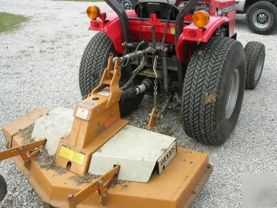 Massey ferguson 1020 4X4 diesel tractor very nice 