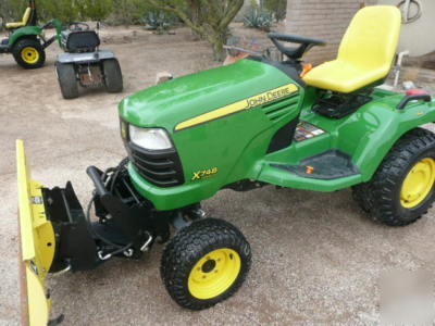  john deere tractor X748 , 4WD 2008