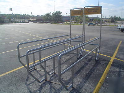 Shopping cart corral for grocery markets 3 for $599