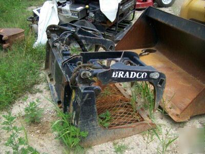 03 caterpillar 262 skid loader,aux. hyd, grapple rake