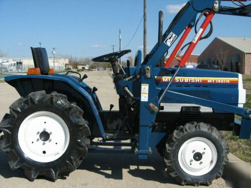 Mitsubishi 17HP 3CYL 4X4 tractor & loader low 