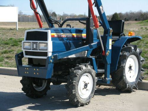 Mitsubishi 17HP 3CYL 4X4 tractor & loader low 